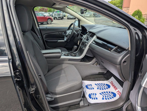 Used 2013 Ford Edge SE image 11