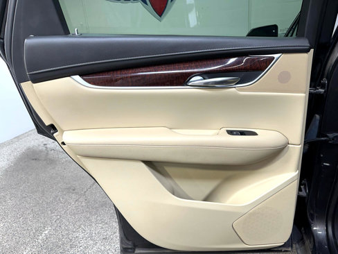 Used 2017 Cadillac XT5 Premium Luxury w/ Advanced Security Package image 17