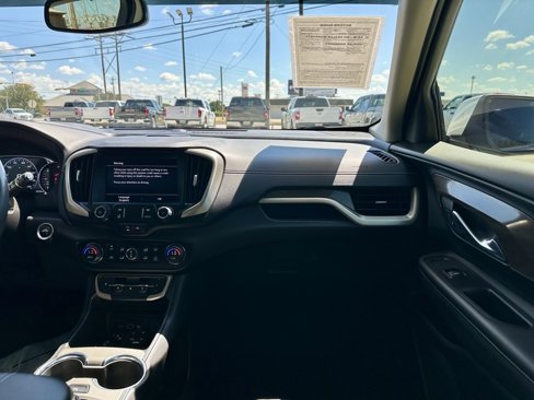 Used 2022 GMC Terrain Denali image 16