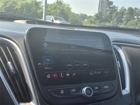 Used 2022 Chevrolet Malibu LT image 4