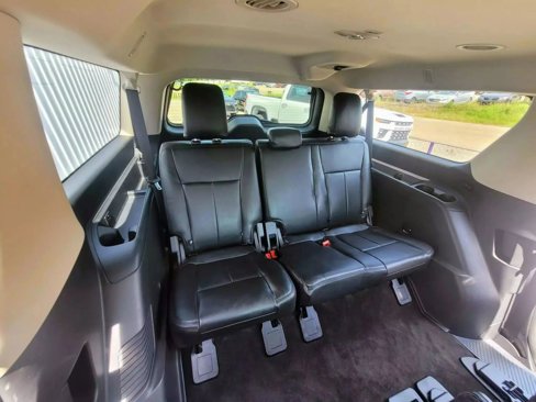 Used 2024 Ford Expedition Max XLT image 7