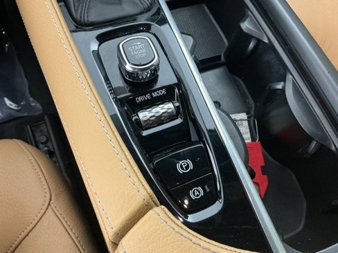 Used 2019 Volvo XC90 T6 Momentum w/ Advanced Package image 24