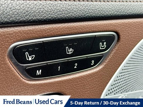 Used 2014 Mercedes-Benz S 550 Sedan image 22