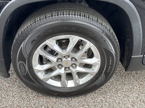 Used 2021 Chevrolet Traverse LT image 9