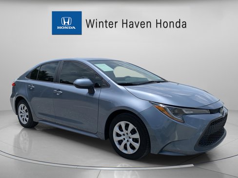 Used 2020 Toyota Corolla LE image 1