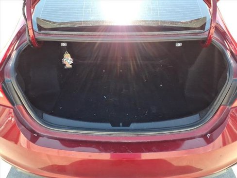 Used 2018 Chevrolet Malibu LT image 15