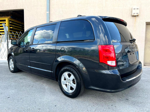 Used 2013 Dodge Grand Caravan SXT image 14
