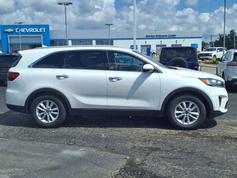 Used 2019 Kia Sorento LX w/ LX Convenience Package image 8