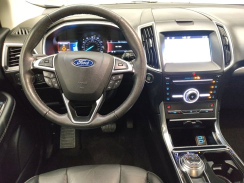 Used 2019 Ford Edge Titanium image 22