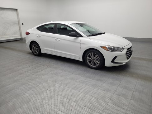 Used 2018 Hyundai Elantra SEL image 11