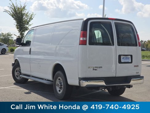 Used 2017 GMC Savana 2500 image 13