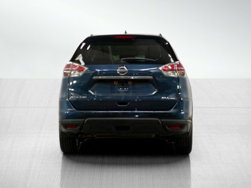Used 2016 Nissan Rogue SV image 4