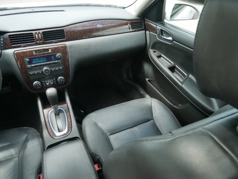 Used 2015 Chevrolet Impala LTZ image 15