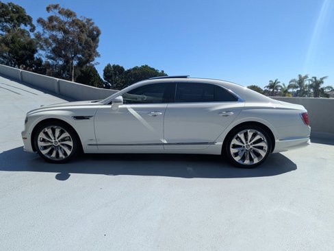 Certified 2021 Bentley Flying Spur W12 image 2