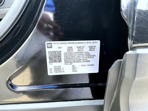 Used 2024 GMC Terrain SLT image 25