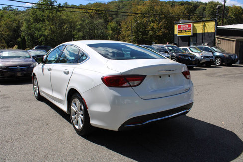 Used 2015 Chrysler 200 Limited image 10