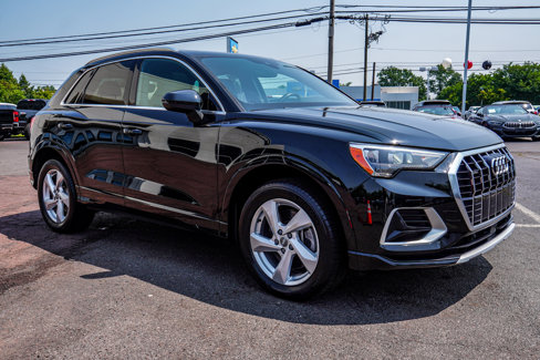 Used 2020 Audi Q3 2.0T Premium image 3