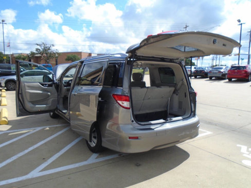 Used 2012 Nissan Quest S image 26
