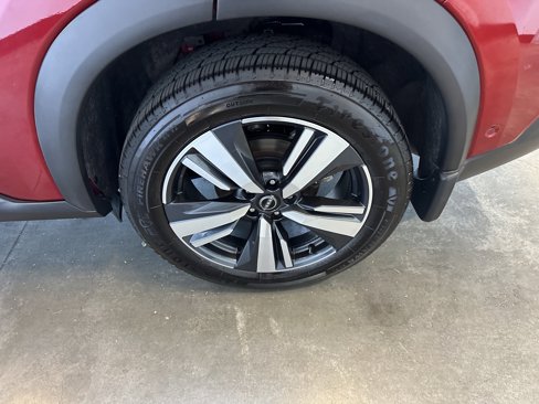 Used 2023 Nissan Rogue SL w/ SL Premium Package image 15