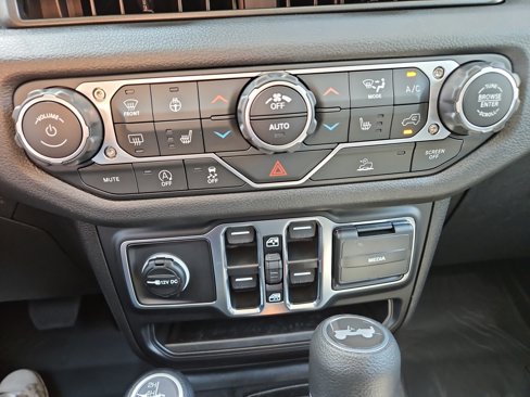 New 2025 Jeep Wrangler Sport S image 28