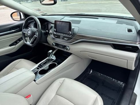 Used 2022 Nissan Altima 2.5 Platinum image 22