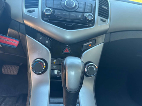 Used 2014 Chevrolet Cruze LT image 29