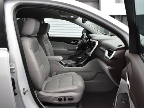 Used 2019 GMC Acadia SLT image 12