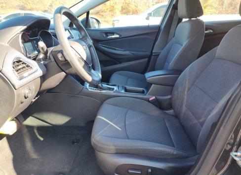 Used 2018 Chevrolet Cruze LT w/ Convenience Package image 9