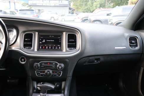 Used 2022 Dodge Charger SXT image 18