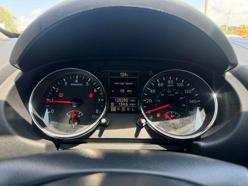 Used 2014 Nissan Rogue S image 13