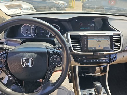 Used 2016 Honda Accord EX-L image 12