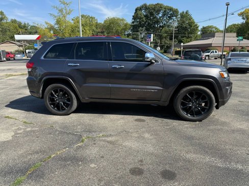 Used 2015 Jeep Grand Cherokee Overland image 4