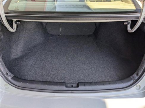 Used 2017 Honda Accord EX-L image 6