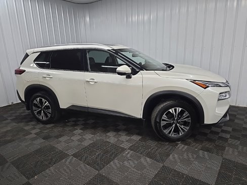 Used 2021 Nissan Rogue SV w/ Premium Package image 1