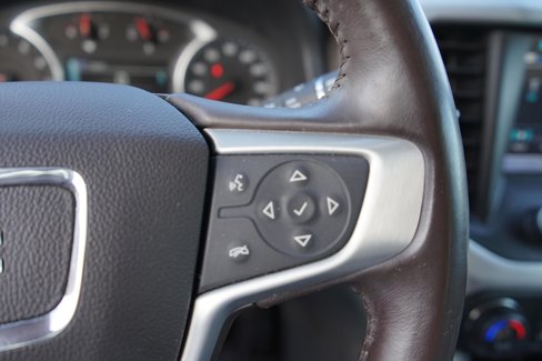 Used 2019 GMC Acadia SLT image 12