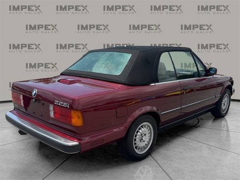 Used 1990 BMW 325i Convertible image 5