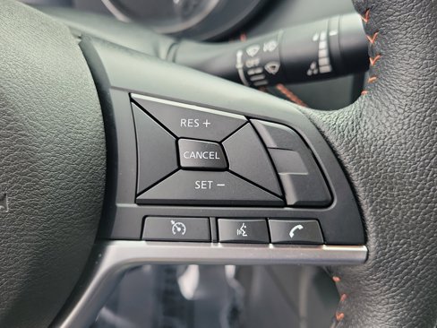 Certified 2021 Nissan Versa SR image 25