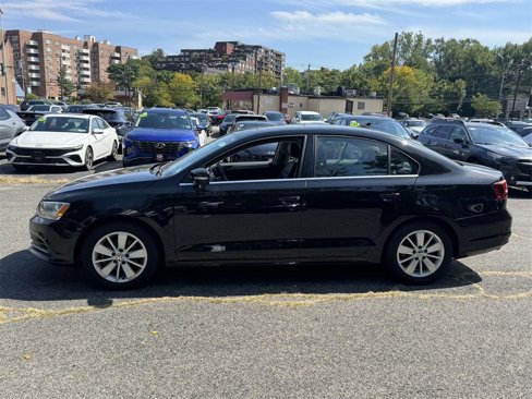 Used 2016 Volkswagen Jetta SE image 5