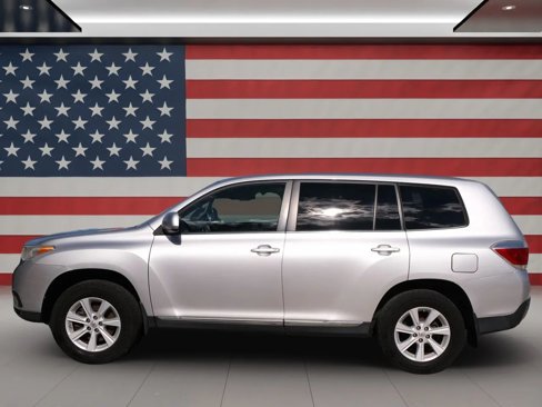 Used 2013 Toyota Highlander 4WD image 2