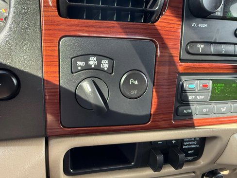 Used 2006 Ford F250 4x4 Crew Cab Super Duty image 33