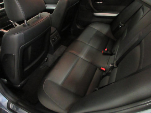 Used 2011 BMW 335i xDrive Sedan image 21