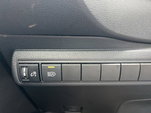 Used 2021 Toyota Corolla SE image 23