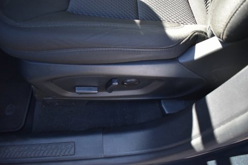 Used 2022 Ford Explorer XLT image 16