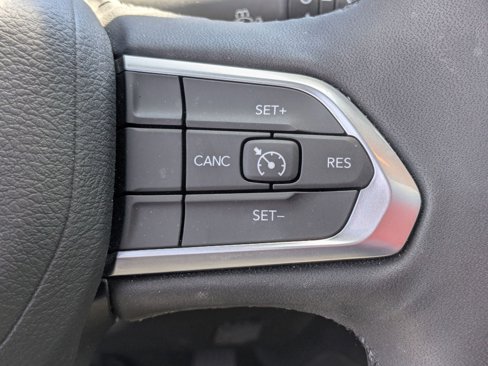 Used 2023 Jeep Compass Latitude w/ Sun and Sound Group image 19