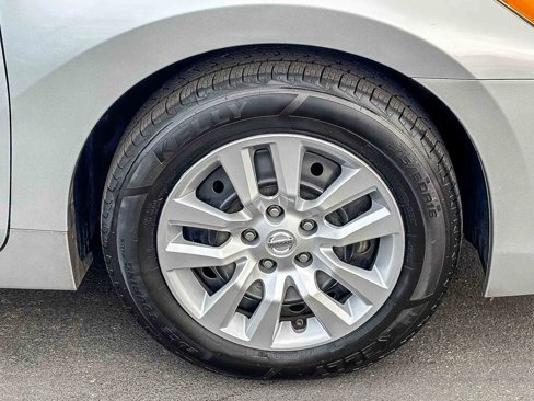 Used 2015 Nissan Altima 2.5 S w/ Power Driver Seat Package image 12