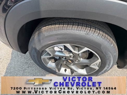 New 2025 Chevrolet Trax LT w/ Driver Confidence Package image 10