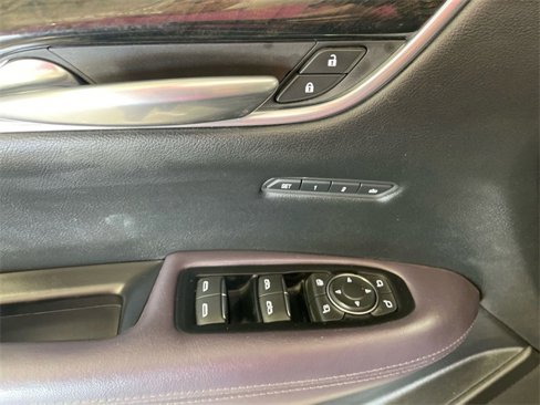Used 2017 Cadillac XT5 Luxury w/ Driver Awareness Package image 13
