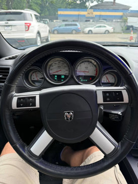 Used 2010 Dodge Challenger R/T image 19