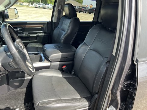 Used 2016 RAM 1500 Laramie w/ Convenience Group image 31