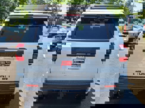 New 2025 Toyota 4Runner SR5 image 5